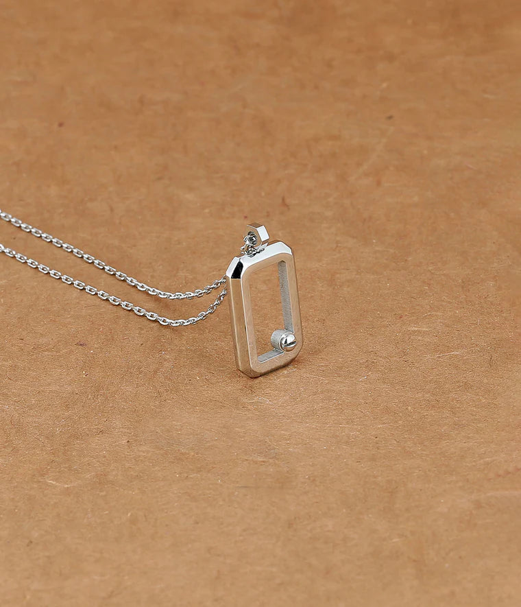 Romeo necklace
