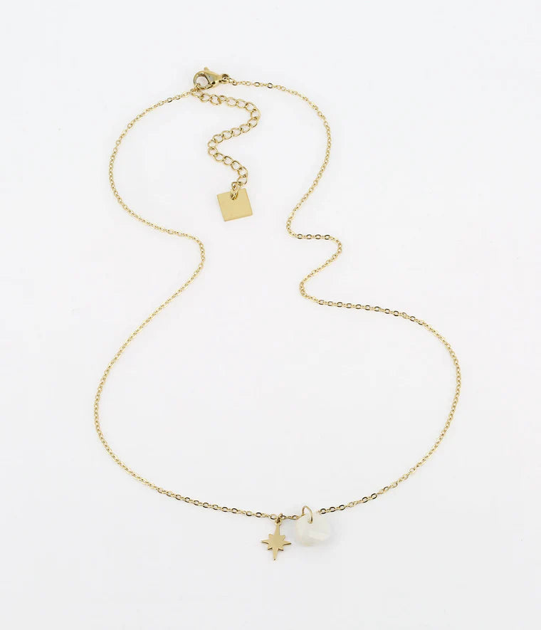 Manuréva Necklace