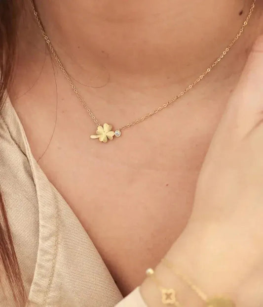 Trebol Necklace