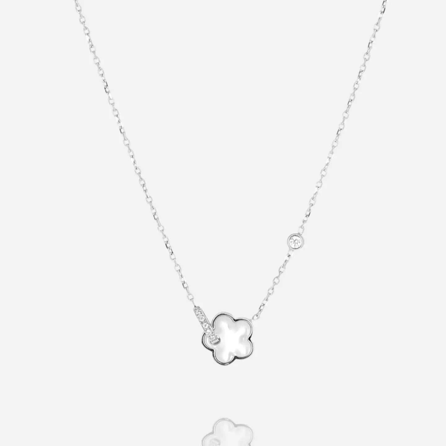 Naïs Necklace