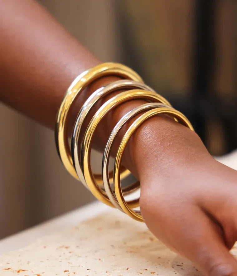 Icy Bangle Bracelet 4X64
