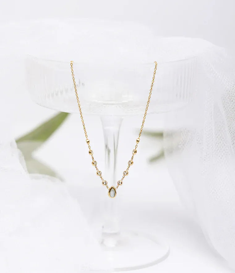 Adrano Necklace White