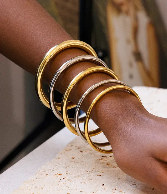 Stormy Bangle 8X60