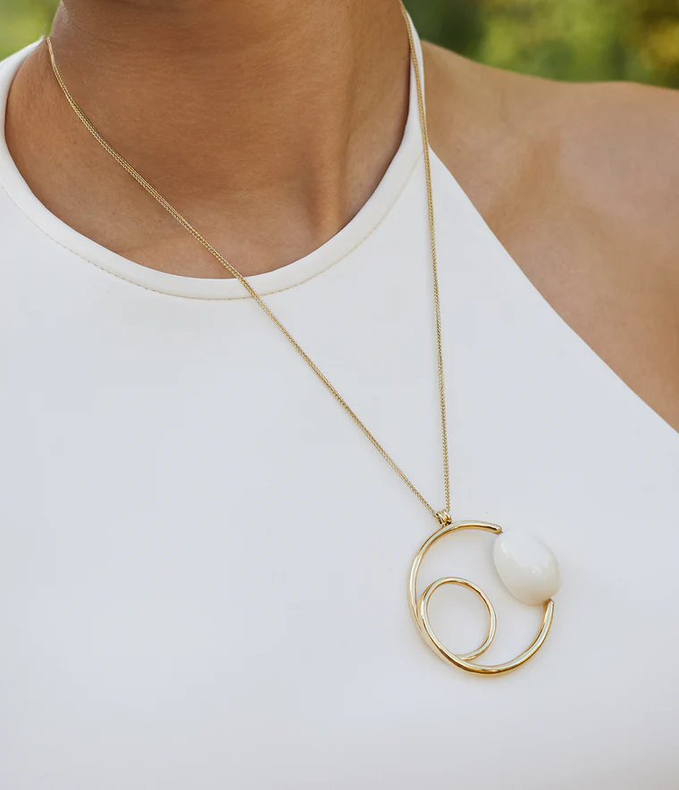 Yaël String Necklace