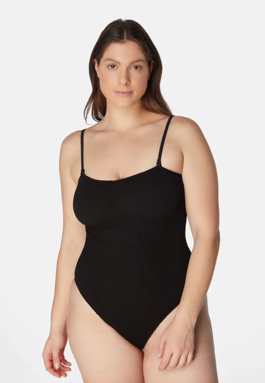 Livia One Piece Liquorice