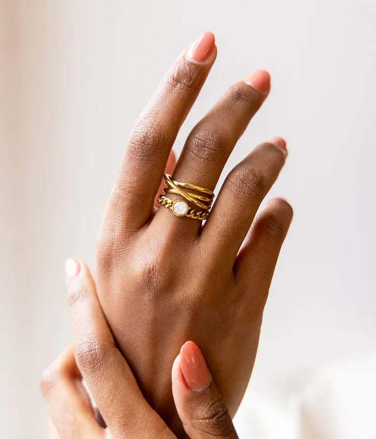 Brunella Ring Black 54