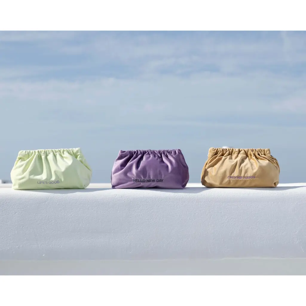 hello-new-day-velvet-clutch-bag-vebl0105.webp